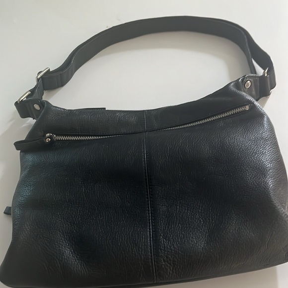 Danier leather handbag - Picture 3 of 7